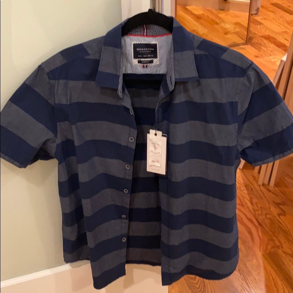 Blue striped shortsleeved men’s shirt